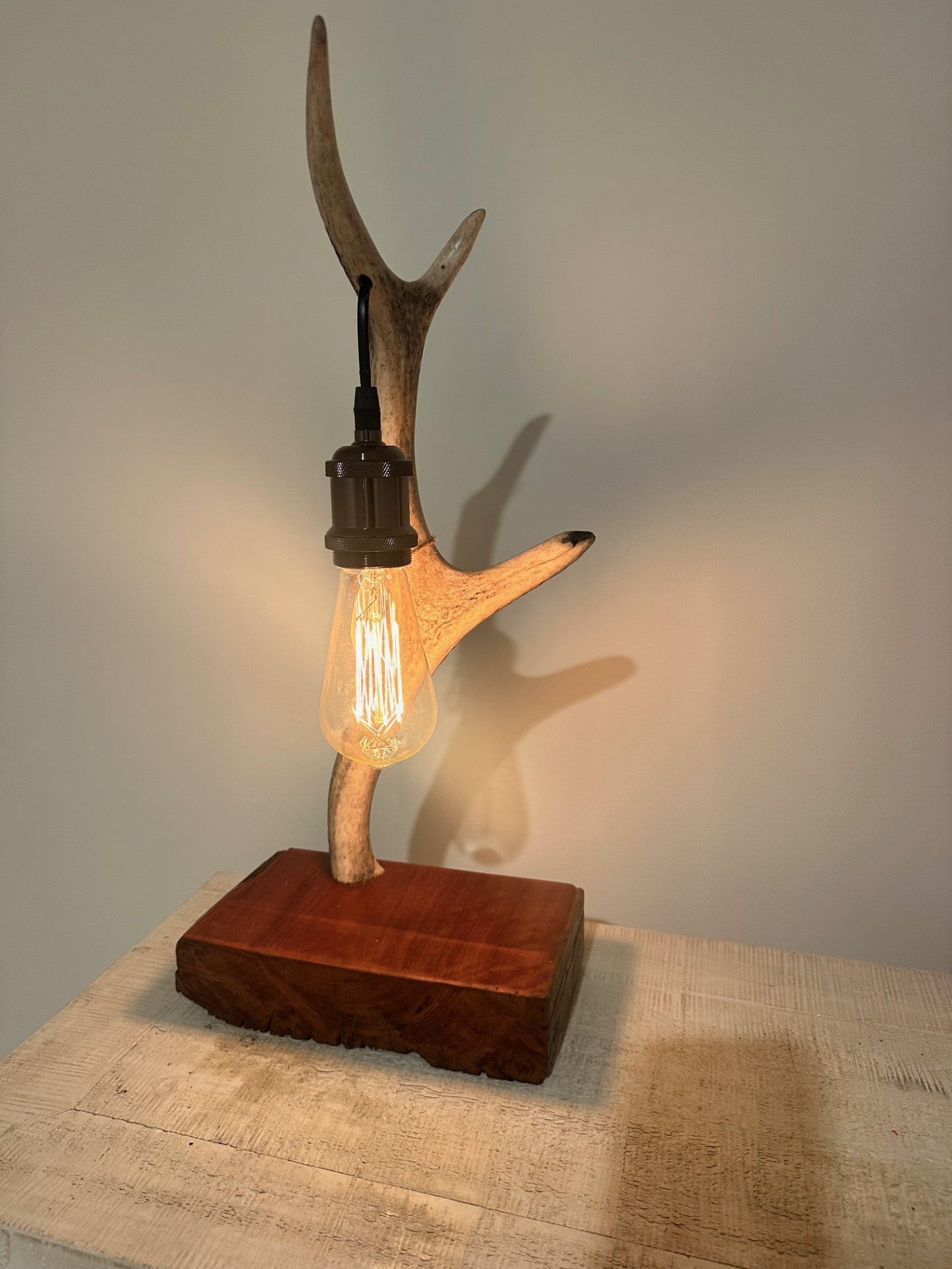 Red Deer lamp
